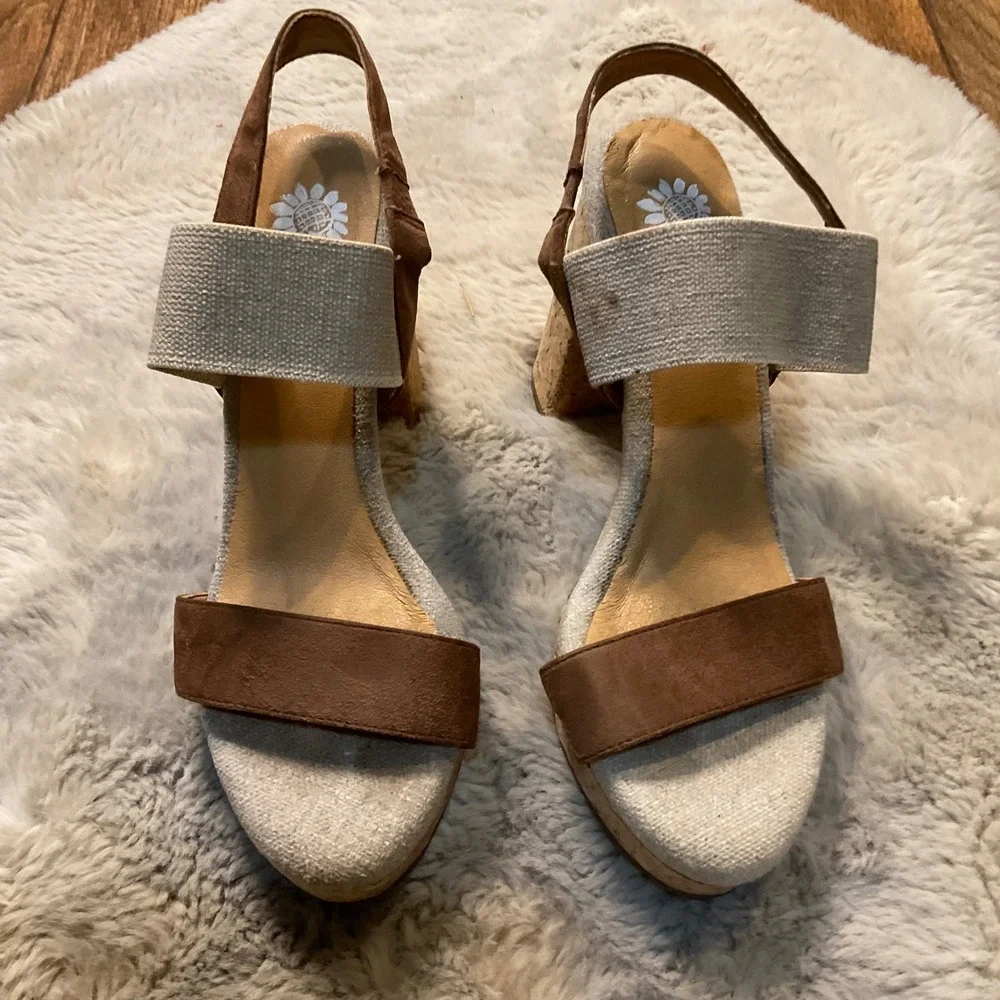 Yellowbox Amil Block Heeled Sandals Cork Platform Size 8.5 Womens - Picture 2 of 11